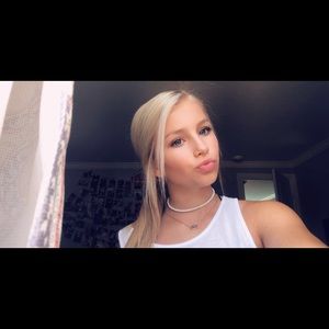 Meet your Posher, Becky